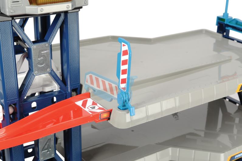 Dickie City parking 4-poziom.+5 aut 374-9008