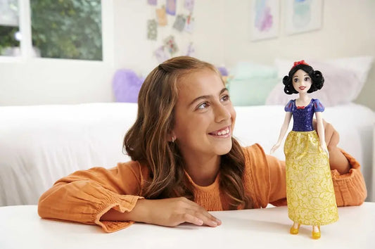 Disney Princess Śnieżka lalka podstawowa
