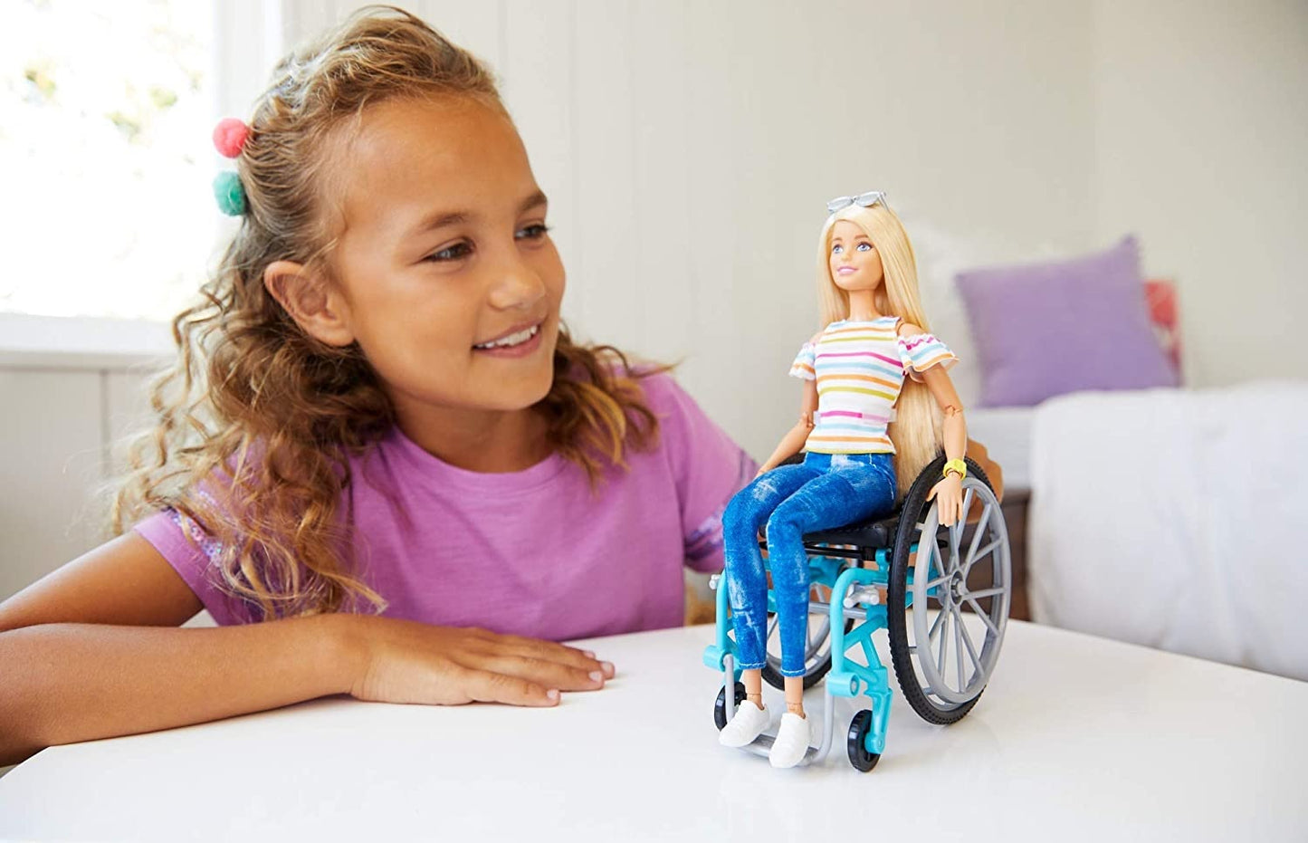 Barbie lalka na wózku inwalidzkim GGL22 /2