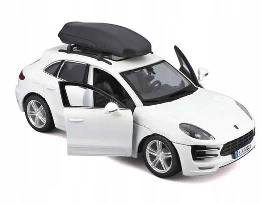 BBU 1:24 Eurotrek PorscheMacan Touring white 23013