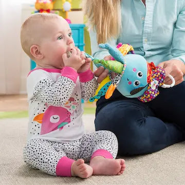 Jak wybrać gryzak dla niemowlaka i kiedy go używać?