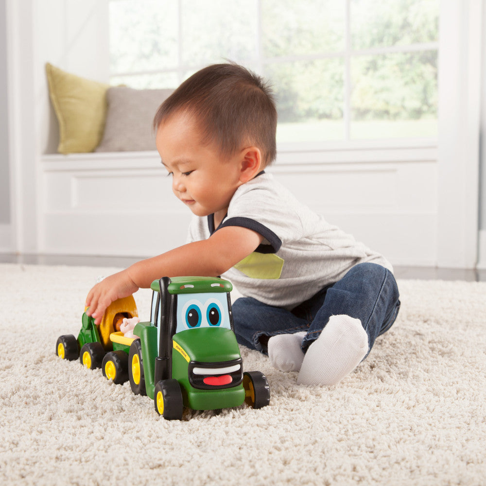 TOMY John Deere grający traktor + przyczepy 35089