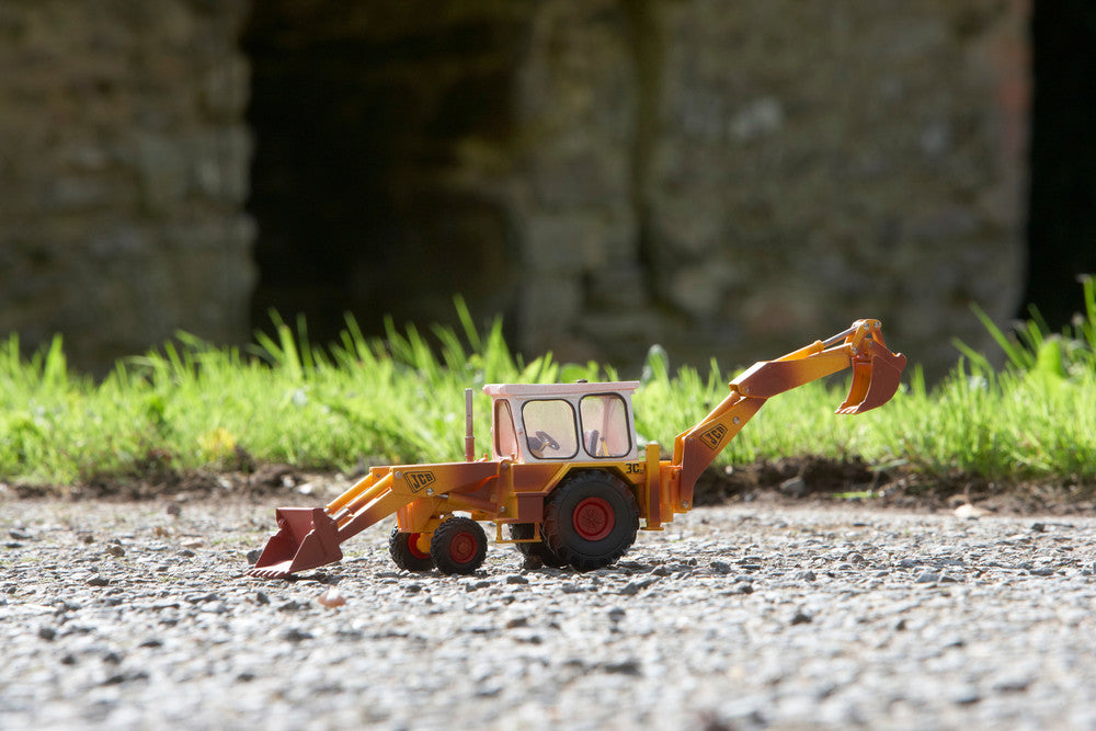 Tomy britains britains zardzewiała koparka jcb 3c mark iii