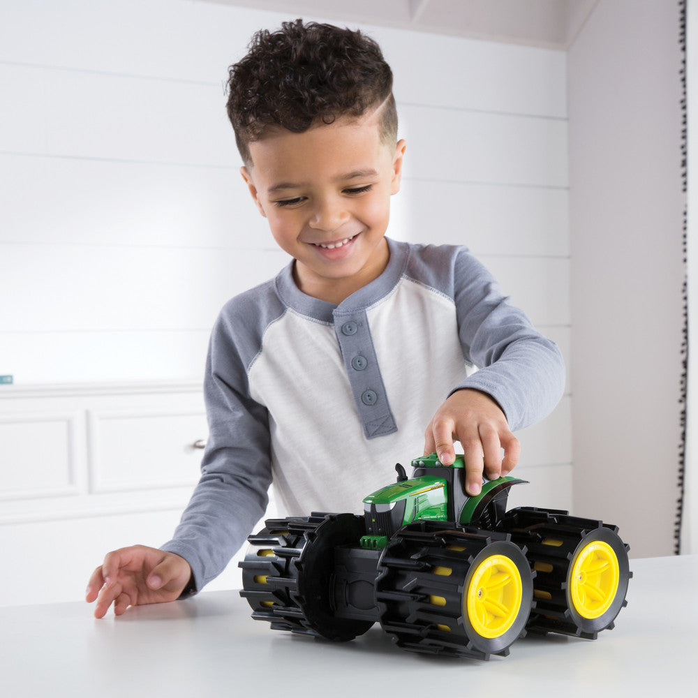 TOMY John Deere traktor Mega opony 46645/2