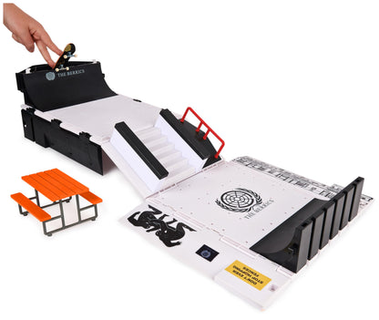 Techdeck transformujący skate park