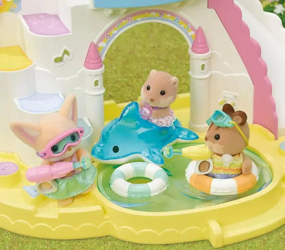 Sylvanian Families zabawa w basenie Baby Trio