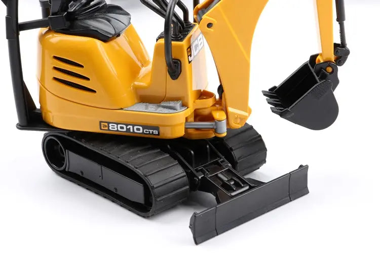Mikrokoparka JCB 8010 CTS z figurką robotnika