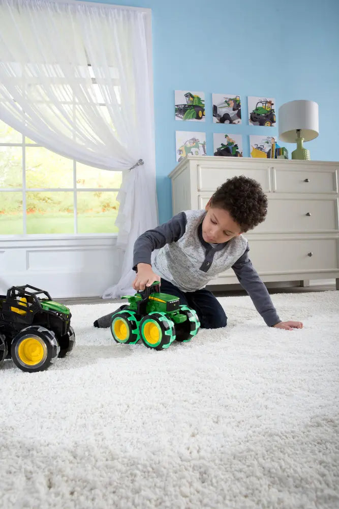 Traktor john deere monster świecące opony
