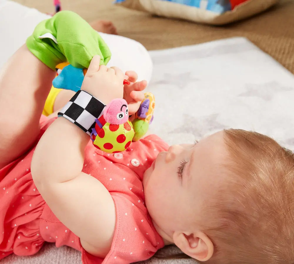 TOMY Lamaze robaczki zestaw grzechotek na rączki LC27634
