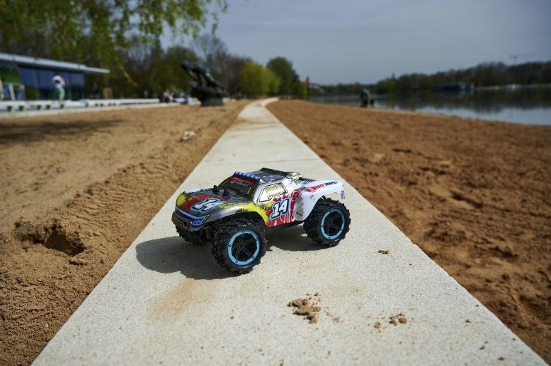 Dickie RC Race Trophy 24cm 110-5004