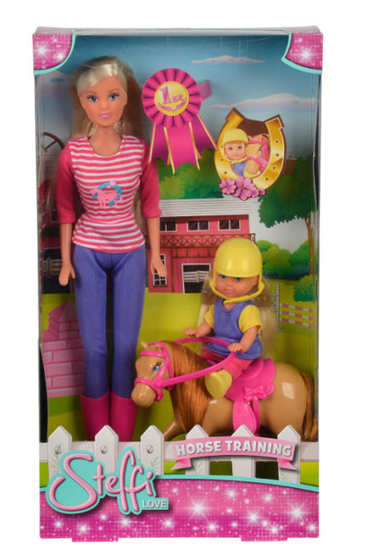 Steffi i Evi z konikiem 573-8051