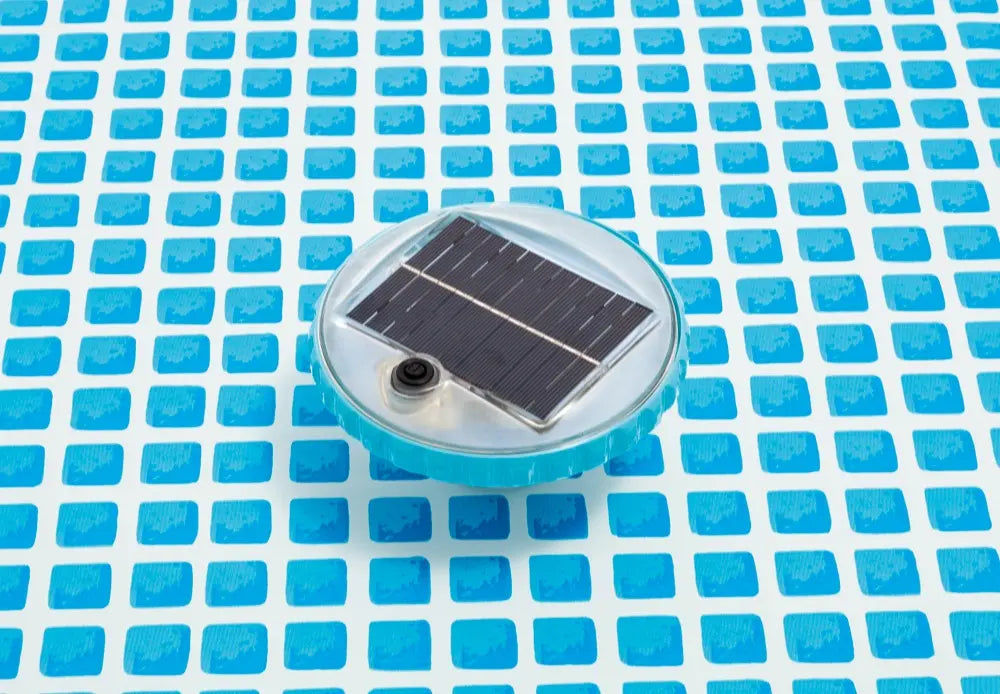 Lampa solarna basenowa dryfująca