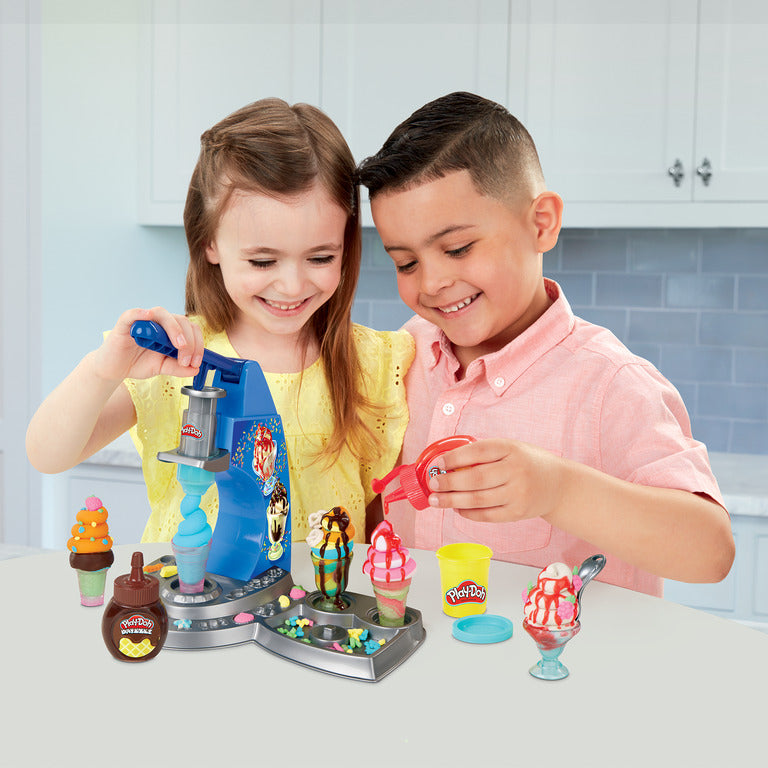 Play-Doh ciastolina zestaw Tęczowa lodziarnia