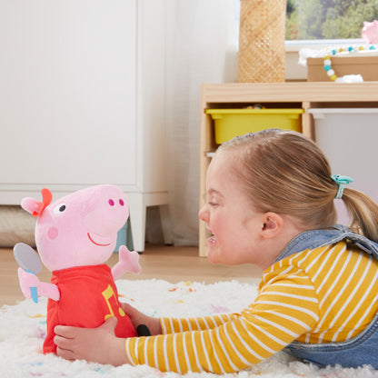 PEPPA PIG Śpiewająca pluszowa Peppa F2187