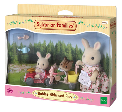 SYLVANIAN Trójkołowy rower z zabawkami 05040