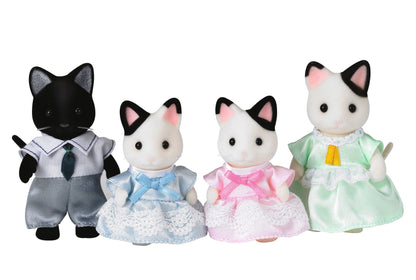 SYLVANIAN Rodzina kotków z czarnym uszkiem 05181