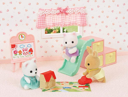 SYLVANIAN Pokój dziecięcy z figurkami 05397