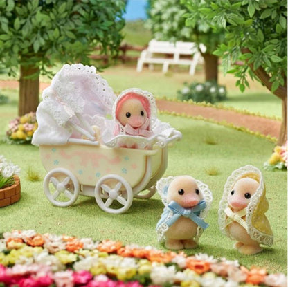 SYLVANIAN kaczuszki 3szt + wózek 05601
