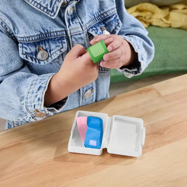 Fisher-Price zabawny plecak-miś