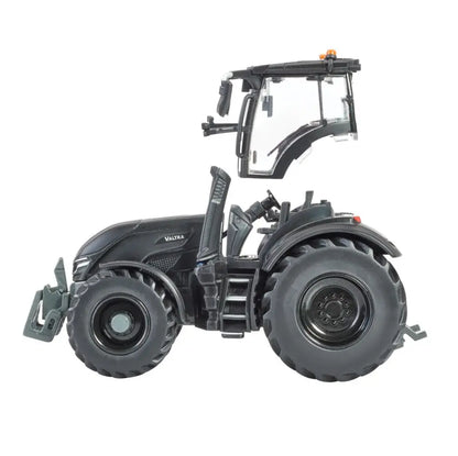 TOMY Britains traktor Valtra Q305 black 43309