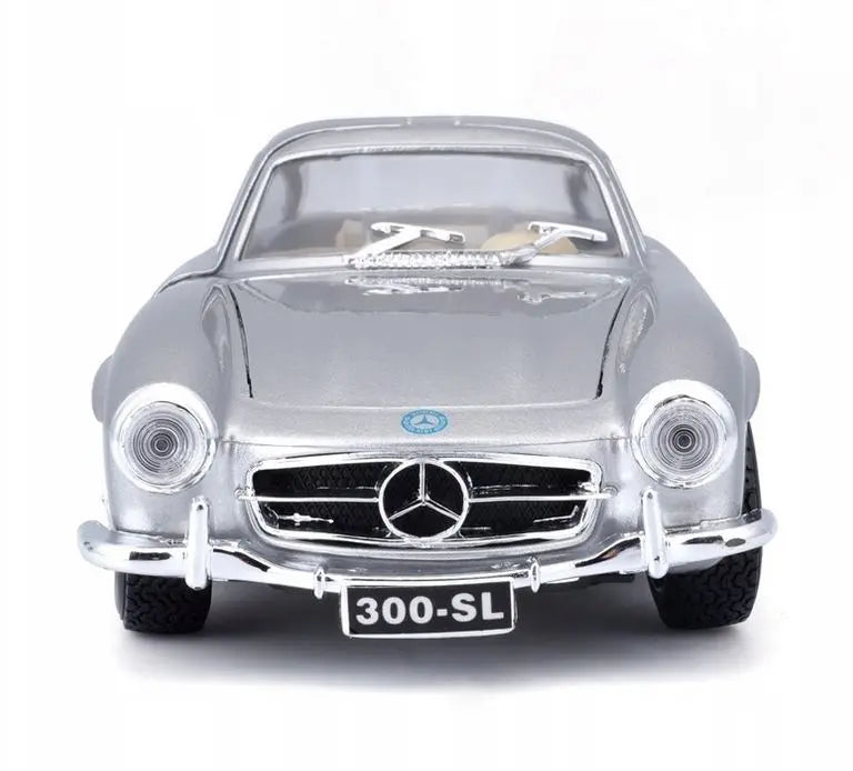 BBU 1:24 Mercedes-Benz 300SL 1954 silver 22023SL