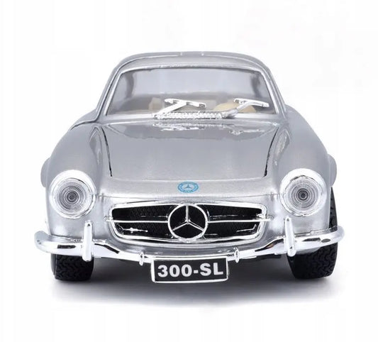BBU 1:24 Mercedes-Benz 300SL 1954 silver 22023SL