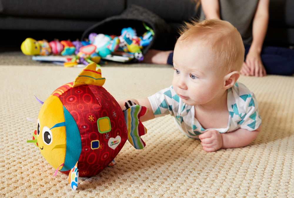 TOMY Lamaze Zwinna rybka L27426