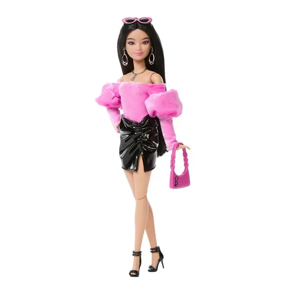 Barbie Deluxe Style w czarnej mini