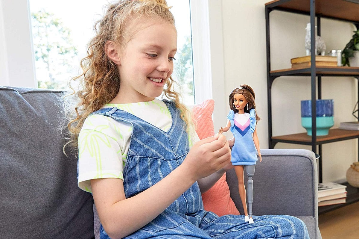 Barbie Fashionistas lalka z protezą FXL54 /6