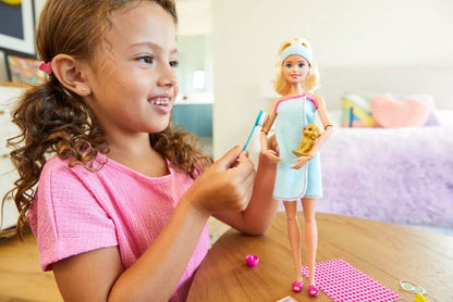 Barbie Relaks w SPA lalka + akcesoria GJG55