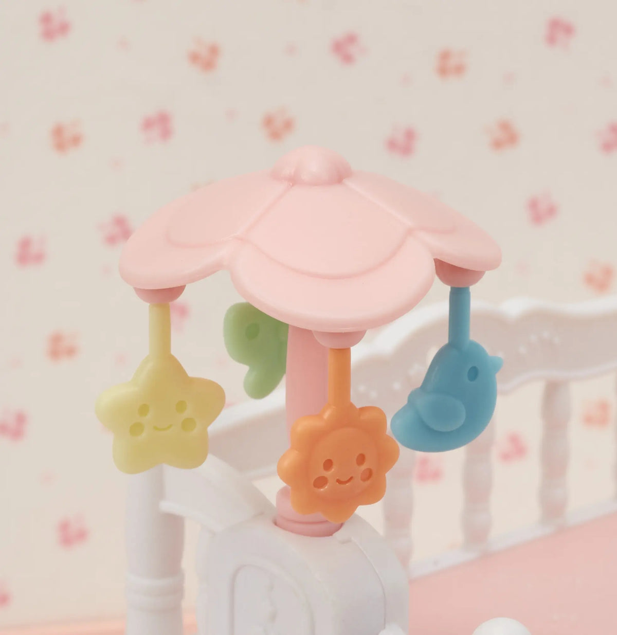 Sylvanian łóżeczko z karuzelką