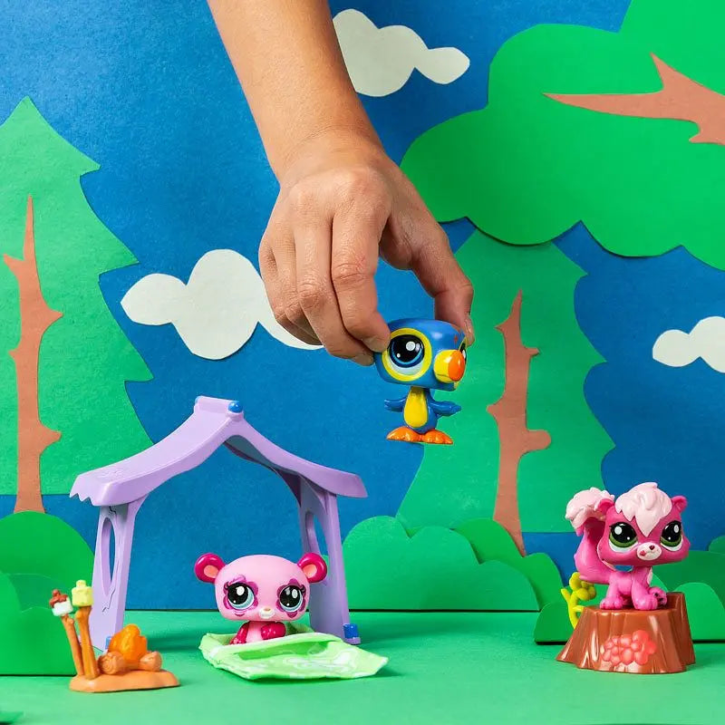 Littlest Pet Shop seria 2 Kemping zwierzaków, 3 Figurki + akcesoria