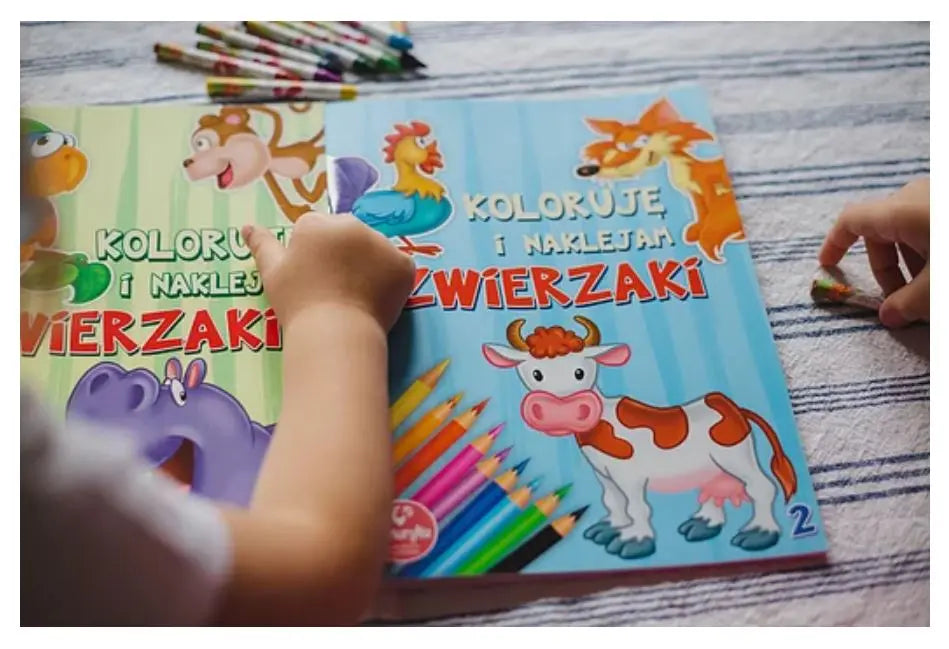 Koloruję i naklejam zwierzaki 1