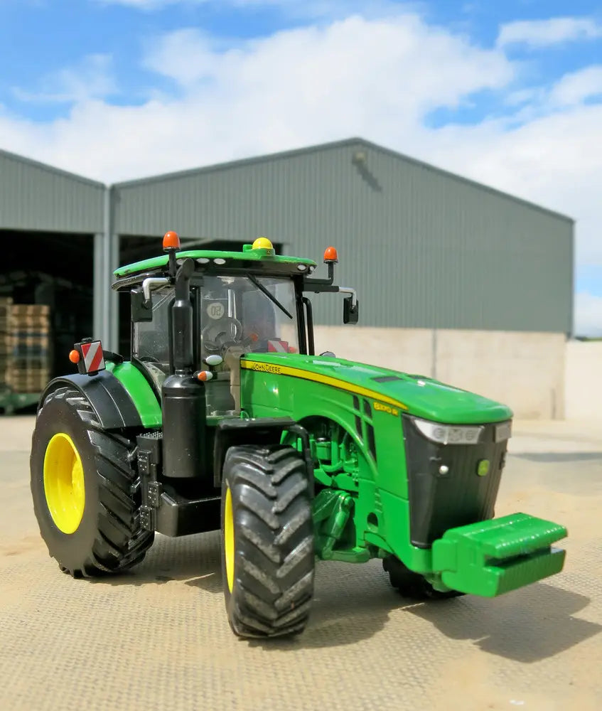 TOMY Britains traktor John Deere 8400R 43174 /3