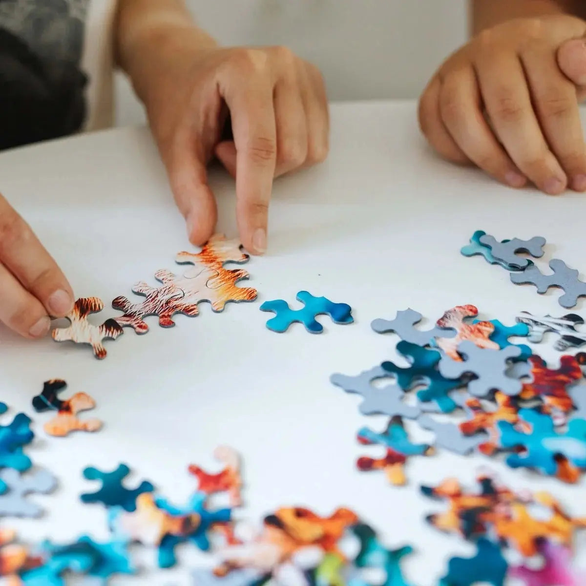 Puzzle crazy shapes oko w oko z tygrysem 600 el