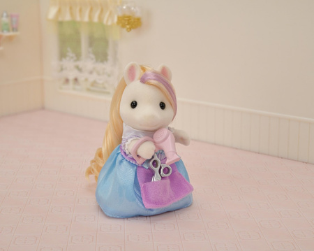 Sylvanian Families kucyk z długimi włosami + akcesoria 5644