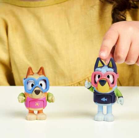 Bluey figurki 2pak zabawa na basenie  13039