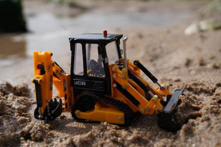 TOMY Britains koparko - ładowarka JCB 1CXT 43264